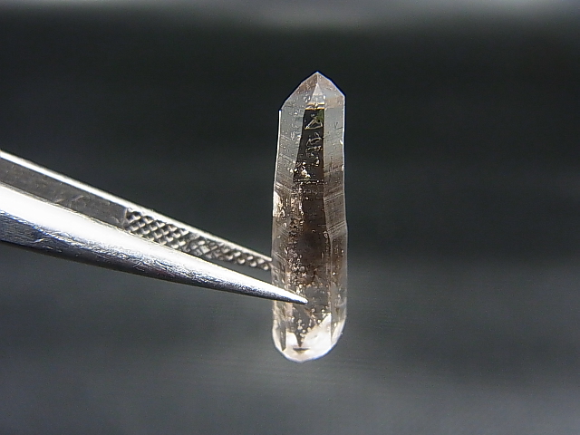 画像: スペイン・アストゥリアス産ペトロリウム水晶 0.5g
