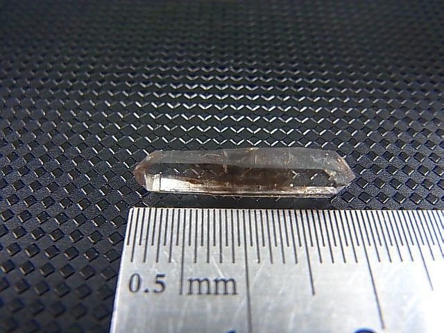 画像: スペイン・アストゥリアス産ペトロリウム水晶 0.5g
