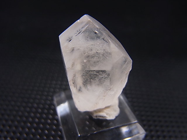 画像: マダガスカル産ホーランダイトインキャンドルクオーツ（錐面研磨） 4.7g