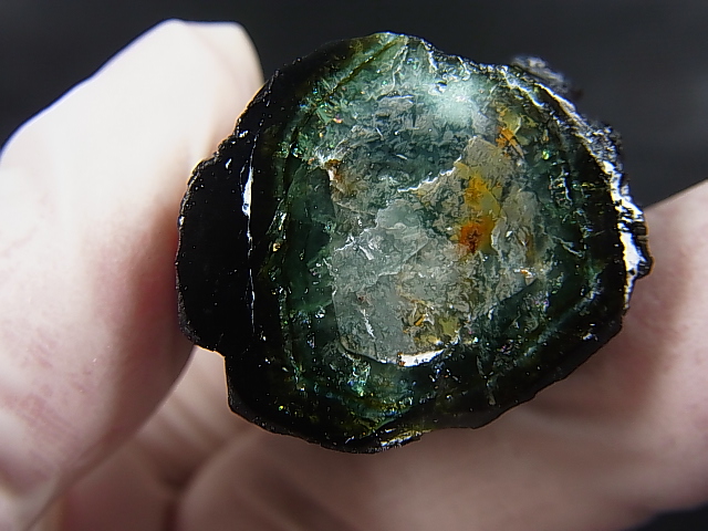 画像: ナミビア・エロンゴ産ブラック＆ブルートルマリン（研磨面あり） 121.5カラット