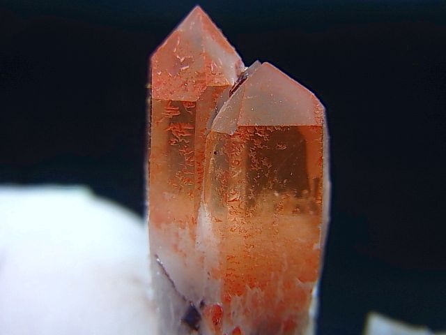 画像: 南アフリカ・オレンジリバー産アナテース付レッドヘマタイト水晶（タントリックツイン） 18.8g