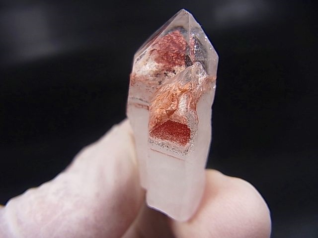 画像: ザンビア産レッドファントム水晶 10.7g