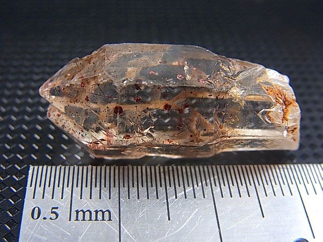 画像: タンザニア・マヘンゲ産アイアンインクルージョン水晶 6.6g