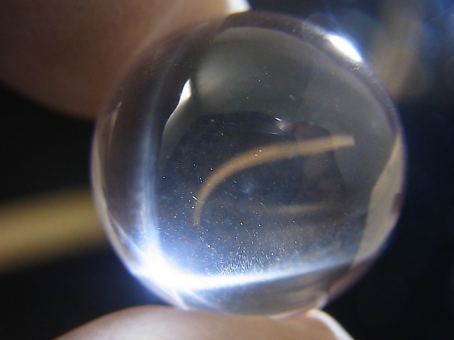 画像: マダガスカル産酸化チタン（ルチル）入りスターローズクオーツ丸玉（エンジェルフェザー） 18mm