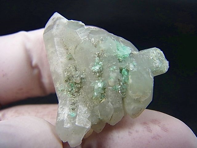 画像: 南アフリカ・メッシーナ鉱山産クリソコラonクォーツ 13.8g