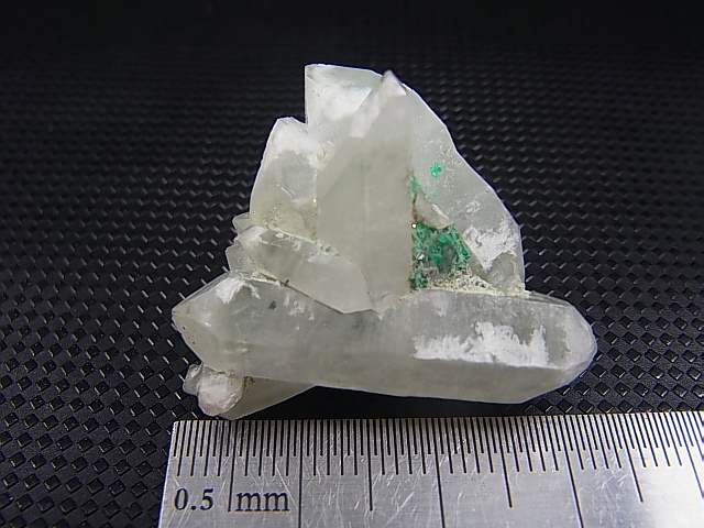 画像: 南アフリカ・メッシーナ鉱山産クリソコラonクォーツ 13.8g