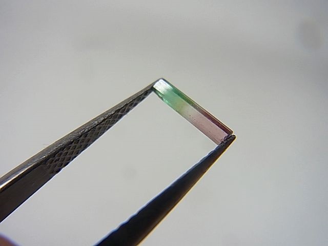 画像: ブラジル産バイカラートルマリン（ピンク/グリーン）柱状結晶 0.1カラット