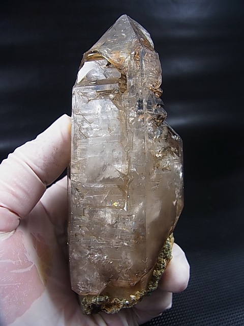 画像: キャビネットサイズ：ブラジル・ディアマンティーナ産スケルタル水晶 442.8g