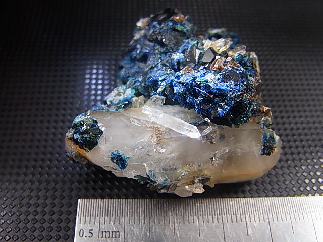 画像: カナダ産ラズライト（天藍石）＆水晶原石 41.9g