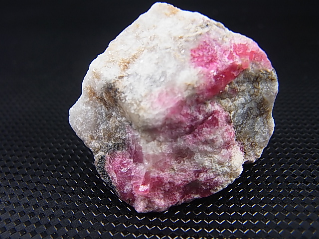 画像: ツグツパイト（タグトゥパイト）原石 25.6g