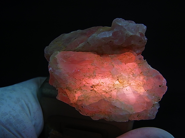 ローズクォーツ　原石 最高品質ローズクォーツ原石(Rose Quartz) North of
