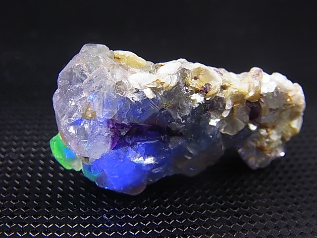 画像: ナミビア・エロンゴ産フローライト＆モスコバイト＆ハイアライト原石 19.3g