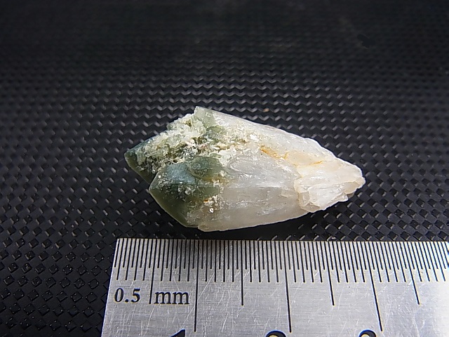 画像: 荒川鉱山産緑水晶  5.0g