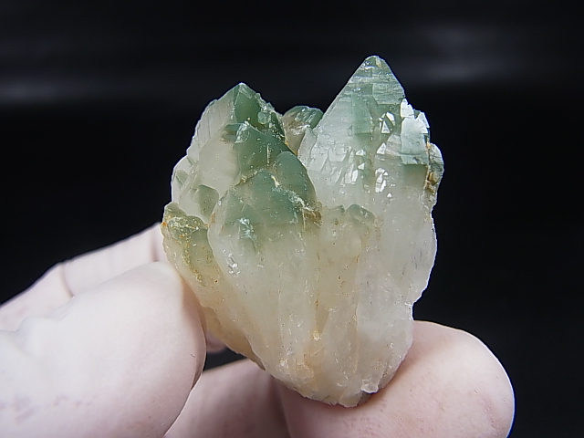 荒川鉱山産緑水晶（連晶） 22.6g - パーフェクトストーン