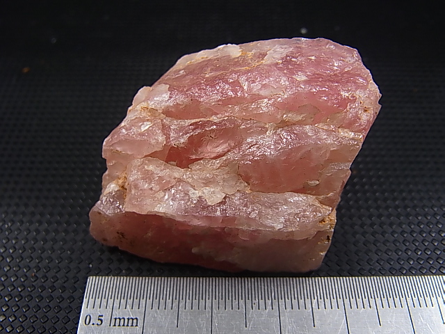 画像: 福島県桜石山産ローズクォーツ（紅石英）原石（ディープカラー） 45.0g