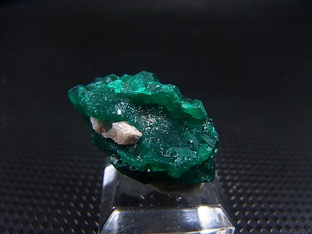 画像: コンゴ産ダイオプテーズ原石（大粒結晶） 4.6g
