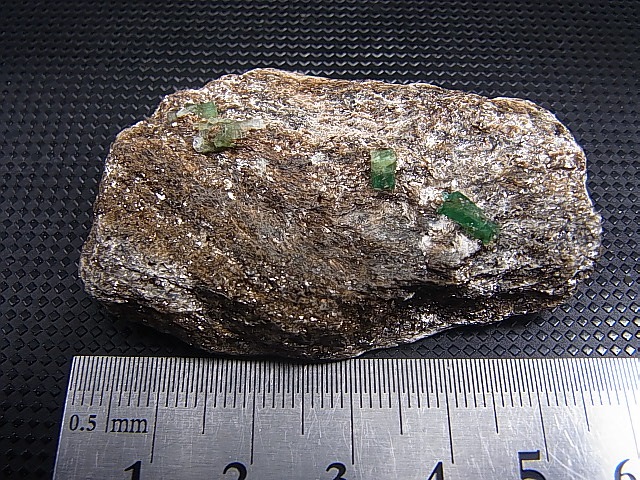 画像: オーストリア産エメラルド原石 36.1g