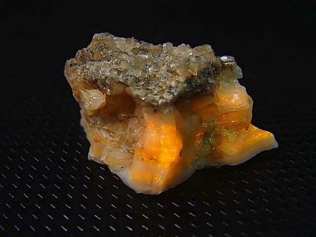 Kitukaxaページ　超特大　蛍光オパール　北海道　然別　原石　天然 Kitukaxa様専用ページ 超特大 蛍光オパール 北海道 然別 原石