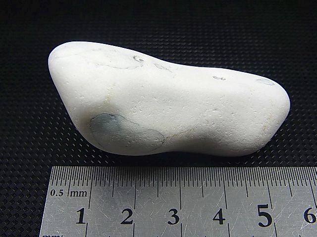 画像: ロシア産ホワイトオパール（カホロン）原石タンブル 39.9g