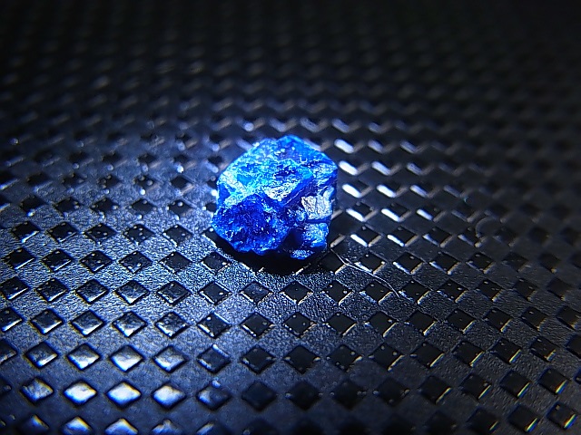 画像: メキシコ産ボレアイト結晶 1.1カラット