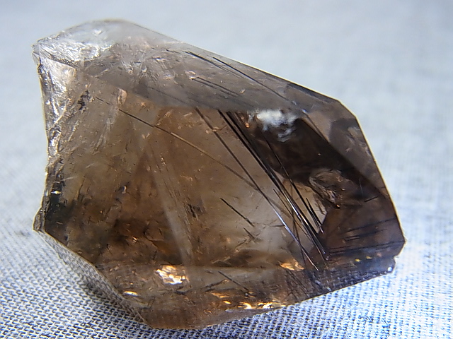 画像: ノルウェー産コッパールチル入りスモーキー水晶原石 24.9g