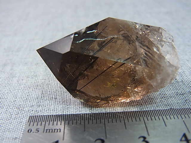 画像: ノルウェー産コッパールチル入りスモーキー水晶原石 24.9g