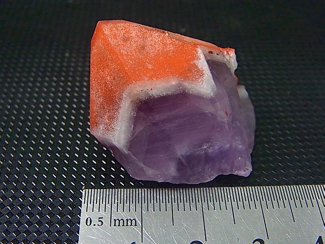 画像: ドイツ・ザクセン州産レッドキャップアメジスト原石 21.8g