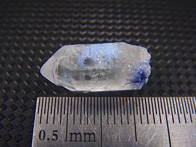 画像: デュモルチェライトインクオーツ（錐面結晶付き） 1.6g