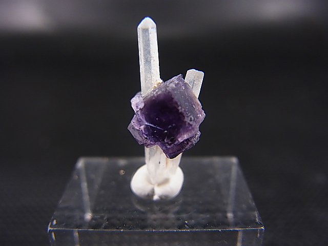 画像: ドイツ・ザクセン州産フローライトon水晶 0.5g
