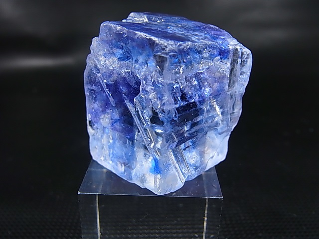 画像: イラン産ブルーハライト原石 45.6g