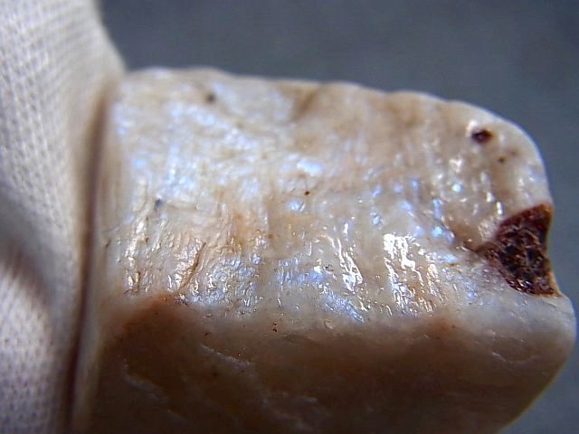 画像: ロシア産ベロモライト（ロシアンブルームーンストーン）原石 42.8g