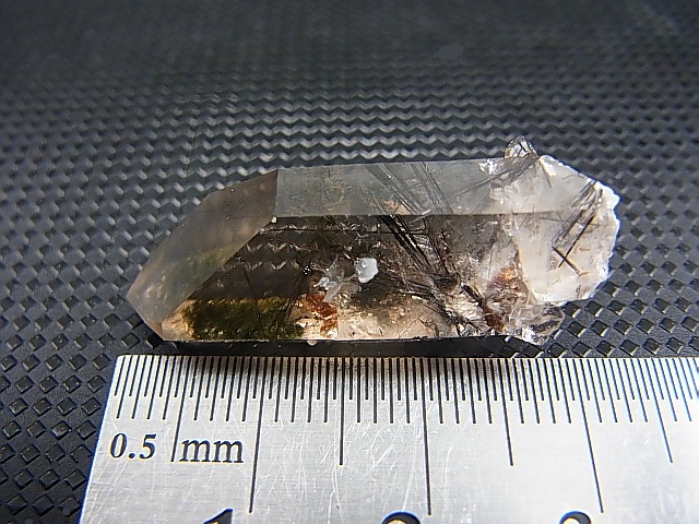 画像: ノルウェー産コッパールチル入りスモーキー水晶原石 4.9g