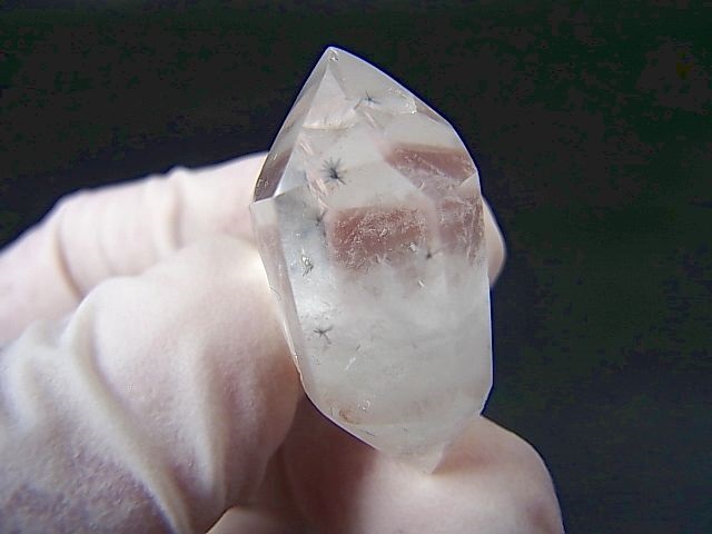 画像: マダガスカル産ホーランダイトインキャンドルクオーツ（錐面研磨） 7.2g