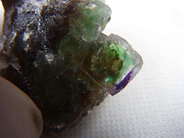 画像: ナミビア・エロンゴ産フローライト＆モスコバイト原石 11.6g