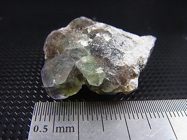 画像: ナミビア・エロンゴ産フローライト＆モスコバイト原石 11.6g