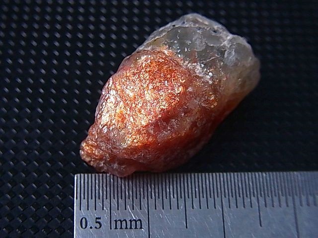 画像: タンザニア産サンストーン原石 39.8カラット