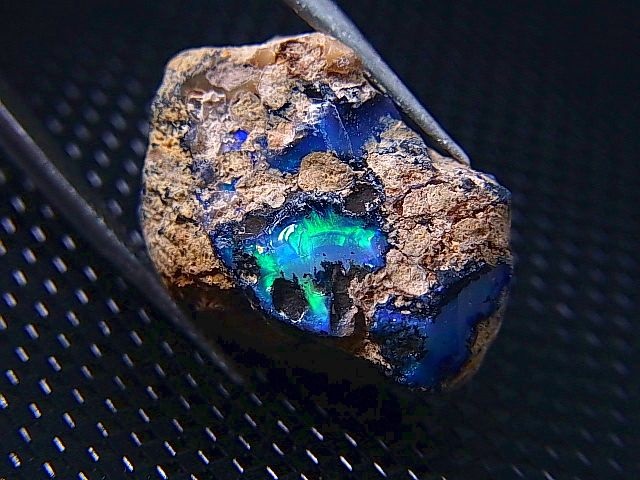 画像: エチオピアンオパール原石 12.7カラット