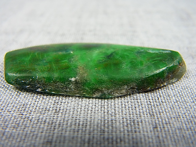 画像: イタリア・ピエモンテ産オンファス輝石研磨原石 4.3g