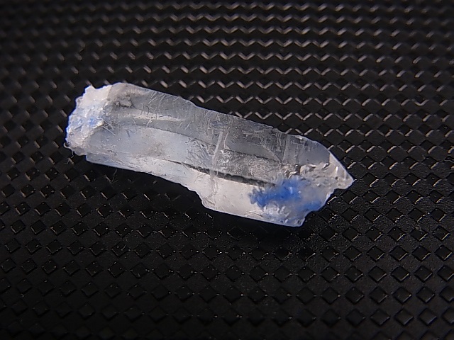 画像: デュモルチェライトインクオーツ（錐面結晶付き） 1.3g