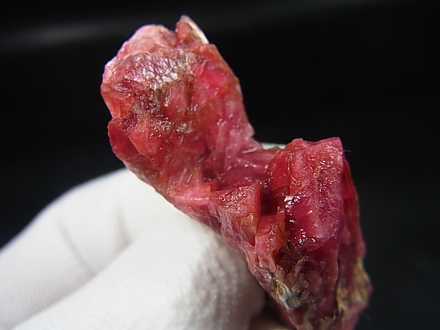 画像: ブラジル産ヴィヴィッドレッドロードナイト原石 15.8g