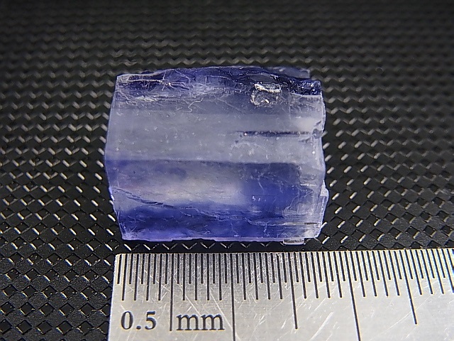 画像: ドイツ・チューリンゲン州産ブルーハライト原石 6.2g