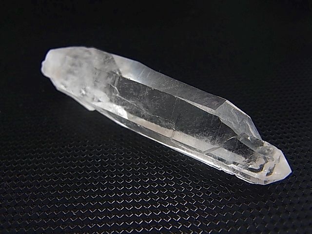 画像: ベトナム・ムーカンチャイ水晶「トゥーレ・レムリアンシード」ポイント（レムリアンレッジ） 21.1g