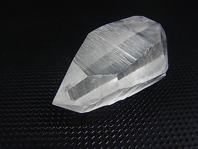 画像: ベトナム・ムーカンチャイ水晶「トゥーレ・レムリアンシード」ポイント（DT/レムリアンレッジ） 28.6g