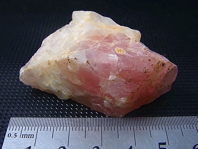 福島県桜石山産ローズクォーツ（紅石英）原石 41.9g - パーフェクト