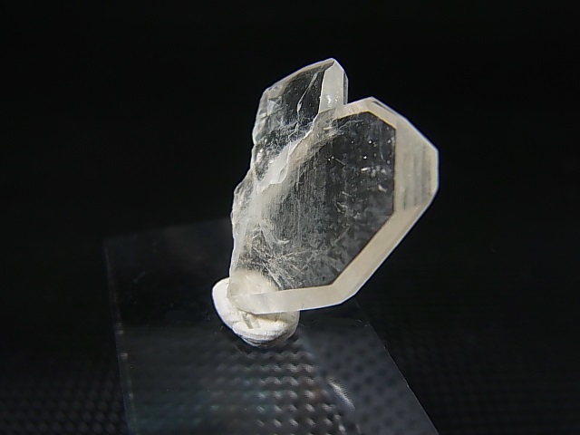 奈留島産日本式双晶（ハート型） 1.9g - パーフェクトストーン