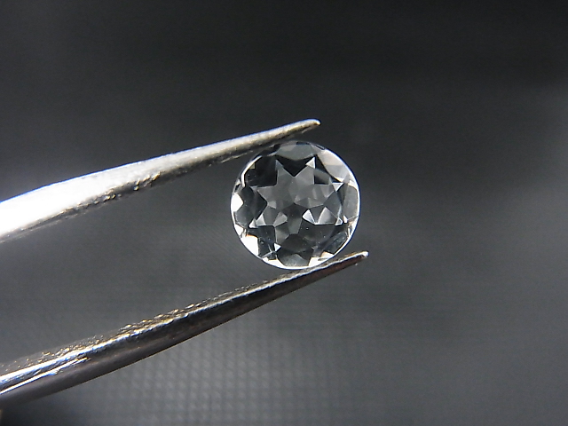 画像1: ゴシェナイト・ルース 0.6カラット