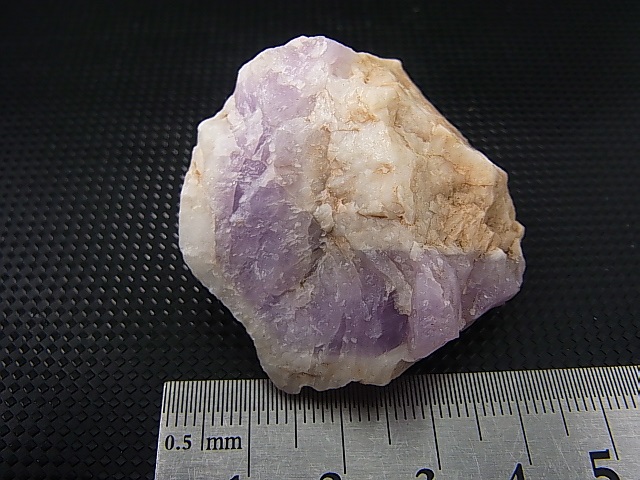 画像: フィンランド・ルカ産アメジスト原石 39.6g