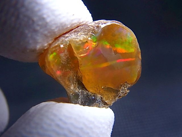 エチオピアンファイヤーオパール 原石 ファイヤーオパール原石（エチオピア セミンショワ メゾゾ産）EO