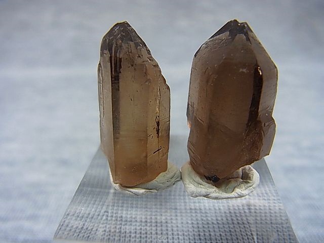 画像2: ベトナム・タインホア産スモーキー水晶ポイント（ブラックトルマリン付き） 2点セット トータル 8.7g