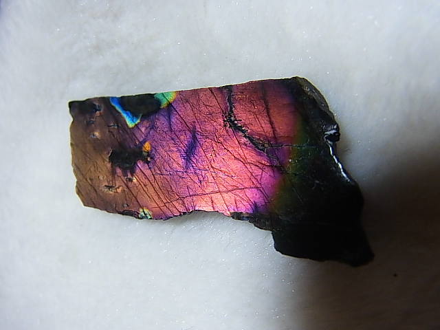 画像: フィンランド・ユレマー産スペクトロライト（パープルヴィオラミックス）研磨スライス（片面研磨） 10.6g